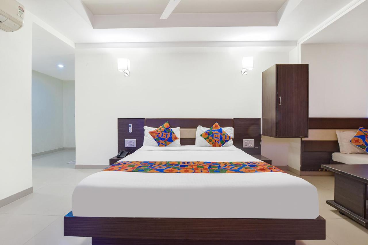 Fabhotel Skyland Ahmadabad Zewnętrze zdjęcie